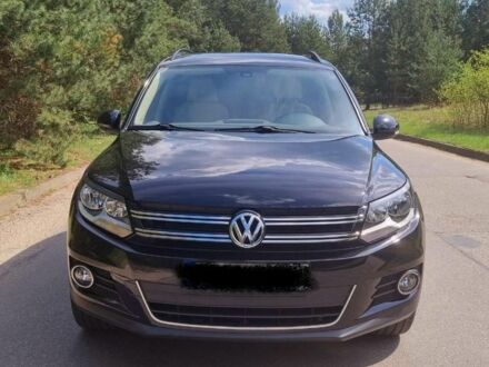Черный Фольксваген Тигуан, объемом двигателя 0 л и пробегом 145 тыс. км за 8600 $, фото 1 на Automoto.ua