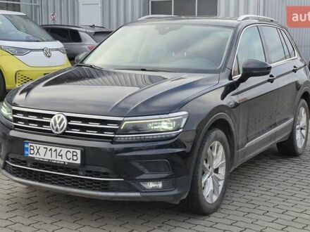 Чорний Фольксваген Тігуан, об'ємом двигуна 1.97 л та пробігом 110 тис. км за 25500 $, фото 1 на Automoto.ua