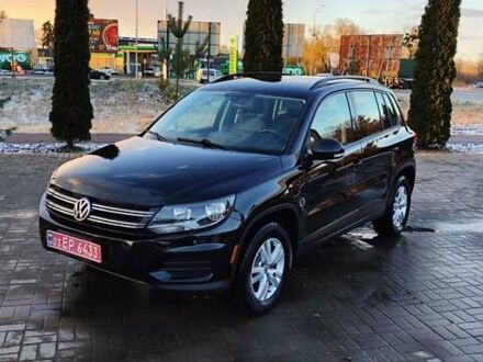Фольксваген Тигуан 2017 в Дубно на Automoto.ua Черный Фольксваген Тигуан, объемом двигателя 2 л и пробегом 132 тыс. км за 12500 $, фото 1 на Automoto.ua