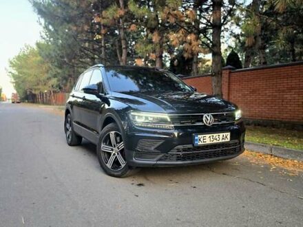 Черный Фольксваген Тигуан, объемом двигателя 1.98 л и пробегом 130 тыс. км за 24499 $, фото 1 на Automoto.ua