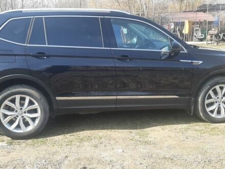 Фольксваген Тігуан 2018 у Чернігові на Automoto.ua Чорний Фольксваген Тігуан, об'ємом двигуна 0 л та пробігом 300 тис. км за 27500 $, фото 1 на Automoto.ua