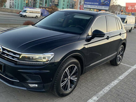 Фольксваген Тигуан 2018 в Киеве на Automoto.ua Черный Фольксваген Тигуан, объемом двигателя 1.98 л и пробегом 180 тыс. км за 24900 $, фото 1 на Automoto.ua
