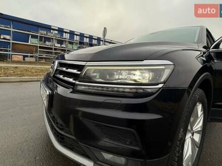 Фольксваген Тигуан 2018 в Славуте на Automoto.ua Черный Фольксваген Тигуан, объемом двигателя 2 л и пробегом 265 тыс. км за 23000 $, фото 1 на Automoto.ua