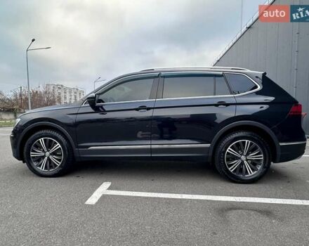 Черный Фольксваген Тигуан, объемом двигателя 1.98 л и пробегом 80 тыс. км за 25000 $, фото 1 на Automoto.ua
