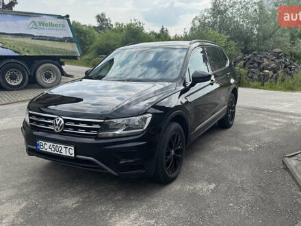 Чорний Фольксваген Тігуан, об'ємом двигуна 1.98 л та пробігом 62 тис. км за 17950 $, фото 1 на Automoto.ua