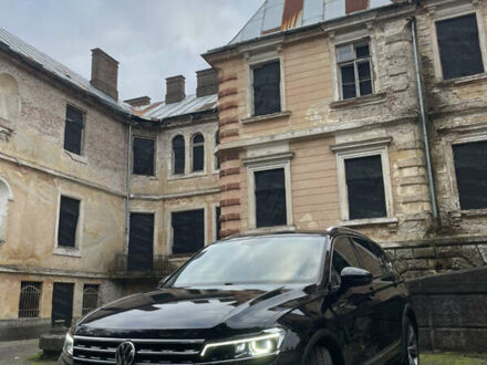 Чорний Фольксваген Тігуан, об'ємом двигуна 1.98 л та пробігом 105 тис. км за 20500 $, фото 1 на Automoto.ua