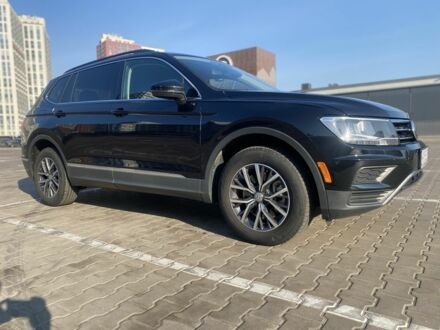 Фольксваген Тигуан 2019 в Киеве на Automoto.ua Черный Фольксваген Тигуан, объемом двигателя 2 л и пробегом 25 тыс. км за 22750 $, фото 1 на Automoto.ua