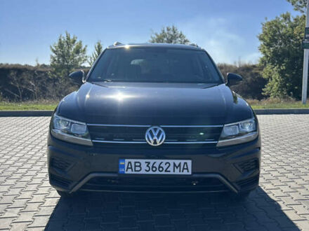 Фольксваген Тігуан 2019 у Умани на Automoto.ua Чорний Фольксваген Тігуан, об'ємом двигуна 2 л та пробігом 76 тис. км за 18900 $, фото 1 на Automoto.ua