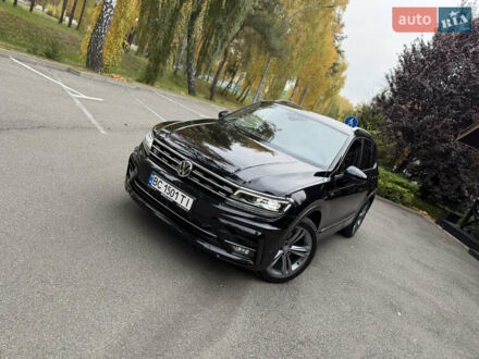 Фольксваген Тигуан 2019 в Киеве на Automoto.ua Черный Фольксваген Тигуан, объемом двигателя 2 л и пробегом 120 тыс. км за 32799 $, фото 1 на Automoto.ua