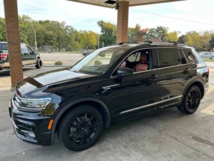 Чорний Фольксваген Тігуан, об'ємом двигуна 2 л та пробігом 43 тис. км за 12200 $, фото 1 на Automoto.ua