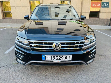 Фольксваген Тігуан 2019 у Одесі на Automoto.ua Чорний Фольксваген Тігуан, об'ємом двигуна 2 л та пробігом 116 тис. км за 19100 $, фото 1 на Automoto.ua