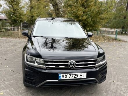 Черный Фольксваген Тигуан, объемом двигателя 2 л и пробегом 129 тыс. км за 19000 $, фото 1 на Automoto.ua