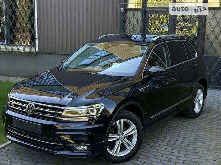 Фольксваген Тігуан 2019 у Рівному на Automoto.ua Чорний Фольксваген Тігуан, об'ємом двигуна 2 л та пробігом 69 тис. км за 32800 $, фото 1 на Automoto.ua