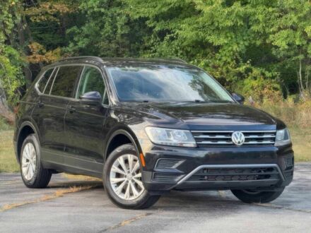Черный Фольксваген Тигуан, объемом двигателя 2 л и пробегом 43 тыс. км за 11400 $, фото 1 на Automoto.ua