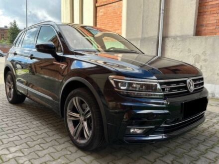 Фольксваген Тигуан 2019 в Каменце-Подольском на Automoto.ua Черный Фольксваген Тигуан, объемом двигателя 2 л и пробегом 46 тыс. км за 16600 $, фото 1 на Automoto.ua