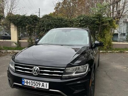 Черный Фольксваген Тигуан, объемом двигателя 1.98 л и пробегом 199 тыс. км за 17100 $, фото 1 на Automoto.ua