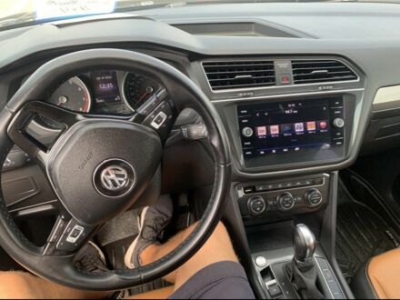 Фольксваген Тігуан 2019 у Донецьку на Automoto.ua Чорний Фольксваген Тігуан, об'ємом двигуна 2 л та пробігом 33 тис. км за 34500 $, фото 1 на Automoto.ua