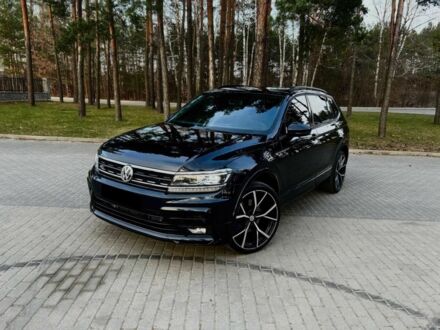 Чорний Фольксваген Тігуан, об'ємом двигуна 2 л та пробігом 88 тис. км за 19000 $, фото 1 на Automoto.ua