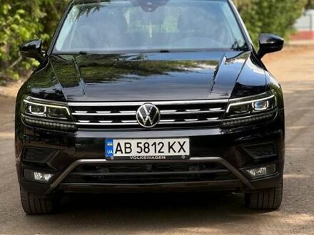 Фольксваген Тігуан 2019 у Хмельницькому на Automoto.ua Чорний Фольксваген Тігуан, об'ємом двигуна 1.98 л та пробігом 114 тис. км за 20200 $, фото 1 на Automoto.ua