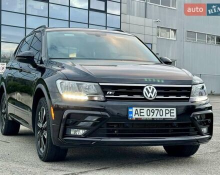 Чорний Фольксваген Тігуан, об'ємом двигуна 2 л та пробігом 74 тис. км за 19900 $, фото 1 на Automoto.ua