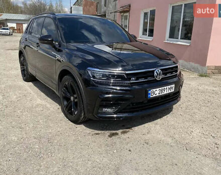 Чорний Фольксваген Тігуан, об'ємом двигуна 1.97 л та пробігом 25 тис. км за 40000 $, фото 1 на Automoto.ua