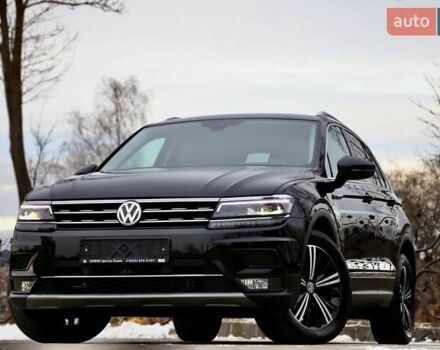 Черный Фольксваген Тигуан, объемом двигателя 2 л и пробегом 95 тыс. км за 27800 $, фото 1 на Automoto.ua