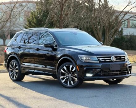 Черный Фольксваген Тигуан, объемом двигателя 2 л и пробегом 32 тыс. км за 10900 $, фото 1 на Automoto.ua