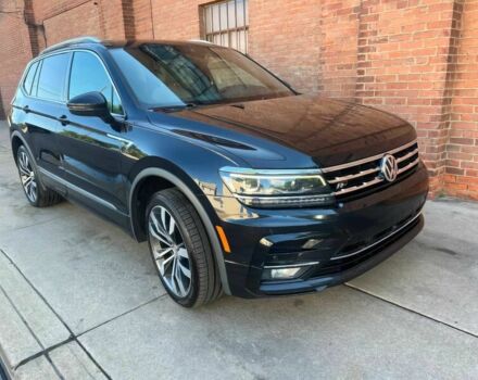 Чорний Фольксваген Тігуан, об'ємом двигуна 2 л та пробігом 46 тис. км за 10900 $, фото 1 на Automoto.ua