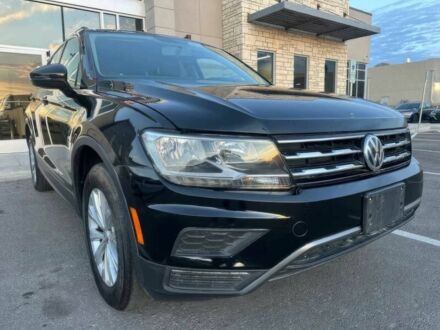 Чорний Фольксваген Тігуан, об'ємом двигуна 2 л та пробігом 44 тис. км за 15500 $, фото 1 на Automoto.ua