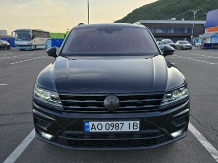 Фольксваген Тигуан 2020 в Мукачеве на Automoto.ua Черный Фольксваген Тигуан, объемом двигателя 2 л и пробегом 118 тыс. км за 29499 $, фото 1 на Automoto.ua