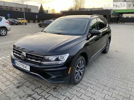 Фольксваген Тігуан 2020 у Черкасах на Automoto.ua Чорний Фольксваген Тігуан, об'ємом двигуна 2 л та пробігом 65 тис. км за 22500 $, фото 1 на Automoto.ua