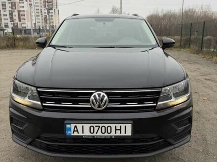 Черный Фольксваген Тигуан, объемом двигателя 2 л и пробегом 55 тыс. км за 21400 $, фото 1 на Automoto.ua