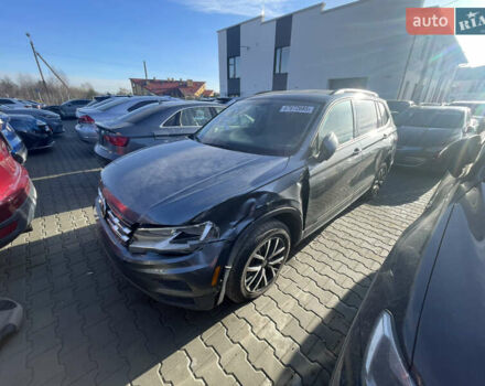 Черный Фольксваген Тигуан, объемом двигателя 2 л и пробегом 79 тыс. км за 11500 $, фото 1 на Automoto.ua