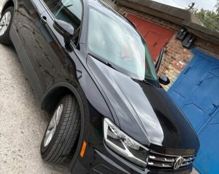 Черный Фольксваген Тигуан, объемом двигателя 2 л и пробегом 116 тыс. км за 25000 $, фото 1 на Automoto.ua