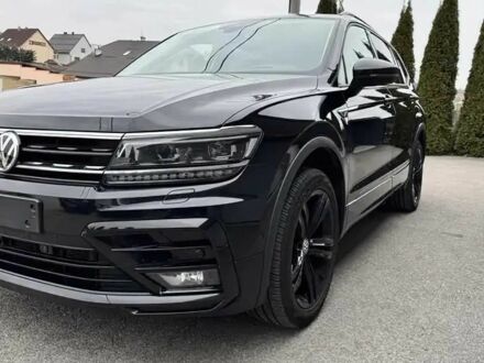 Фольксваген Тигуан 2020 в Ровно на Automoto.ua Черный Фольксваген Тигуан, объемом двигателя 2 л и пробегом 35 тыс. км за 16900 $, фото 1 на Automoto.ua