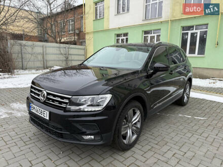 Фольксваген Тигуан 2020 в Ромнах на Automoto.ua Черный Фольксваген Тигуан, объемом двигателя 1.98 л и пробегом 108 тыс. км за 23100 $, фото 1 на Automoto.ua
