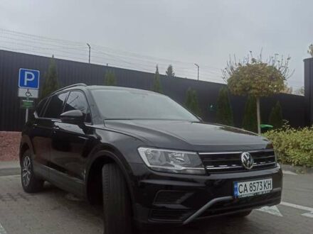 Черный Фольксваген Тигуан, объемом двигателя 1.98 л и пробегом 54 тыс. км за 17477 $, фото 1 на Automoto.ua