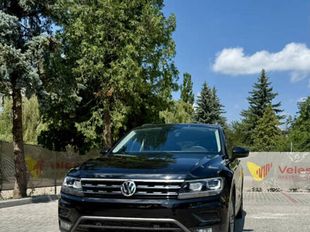 Черный Фольксваген Тигуан, объемом двигателя 1.98 л и пробегом 128 тыс. км за 23000 $, фото 1 на Automoto.ua