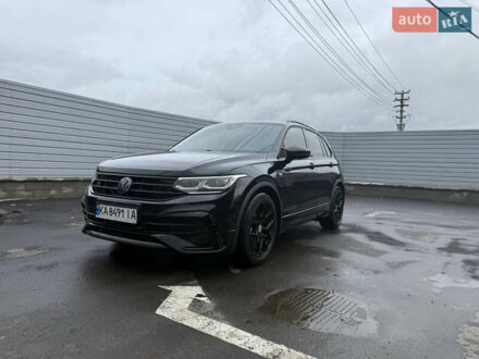 Черный Фольксваген Тигуан, объемом двигателя 1.98 л и пробегом 140 тыс. км за 40000 $, фото 1 на Automoto.ua