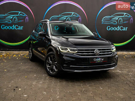 Чорний Фольксваген Тігуан, об'ємом двигуна 1.97 л та пробігом 186 тис. км за 33500 $, фото 1 на Automoto.ua