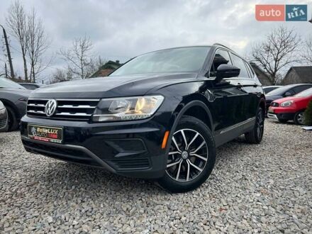 Черный Фольксваген Тигуан, объемом двигателя 1.98 л и пробегом 101 тыс. км за 22999 $, фото 1 на Automoto.ua