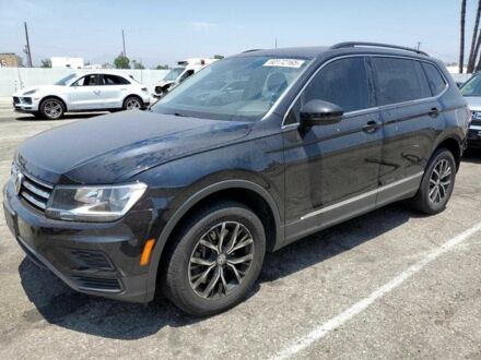 Черный Фольксваген Тигуан, объемом двигателя 2 л и пробегом 75 тыс. км за 3800 $, фото 1 на Automoto.ua