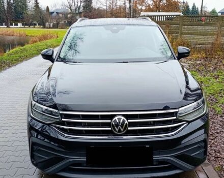 Черный Фольксваген Тигуан, объемом двигателя 0 л и пробегом 66 тыс. км за 13999 $, фото 1 на Automoto.ua