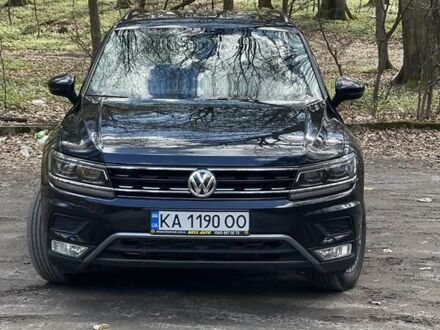 Чорний Фольксваген Тігуан, об'ємом двигуна 1.98 л та пробігом 43 тис. км за 24000 $, фото 1 на Automoto.ua