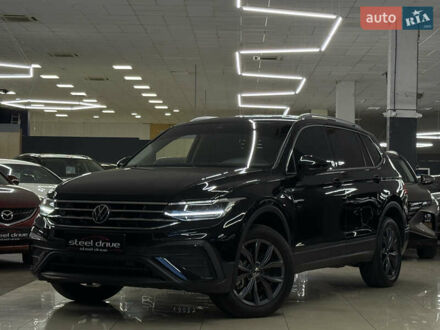Фольксваген Тігуан 2022 у Миколаєві на Automoto.ua Чорний Фольксваген Тігуан, об'ємом двигуна 2 л та пробігом 98 тис. км за 25999 $, фото 1 на Automoto.ua