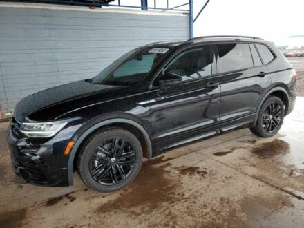 Черный Фольксваген Тигуан, объемом двигателя 2 л и пробегом 51 тыс. км за 16000 $, фото 1 на Automoto.ua