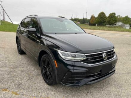 Чорний Фольксваген Тігуан, об'ємом двигуна 2 л та пробігом 22 тис. км за 20000 $, фото 1 на Automoto.ua