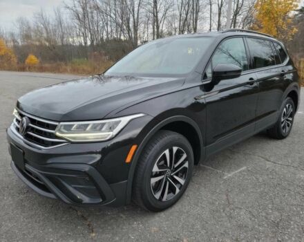 Черный Фольксваген Тигуан, объемом двигателя 2 л и пробегом 25 тыс. км за 21200 $, фото 1 на Automoto.ua