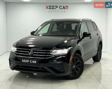 Черный Фольксваген Тигуан, объемом двигателя 2 л и пробегом 13 тыс. км за 27800 $, фото 1 на Automoto.ua
