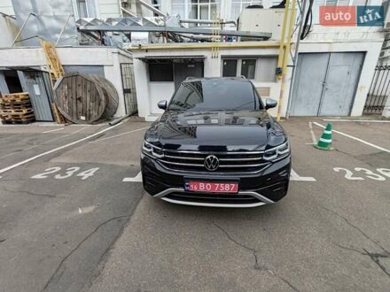 Фольксваген Тигуан 2023 в Одессе на Automoto.ua Черный Фольксваген Тигуан, объемом двигателя 2 л и пробегом 16 тыс. км за 42000 $, фото 1 на Automoto.ua